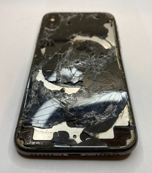 Apple iPhone X *NUR FÜR ERSATZTEILE* Beschreibung lesen