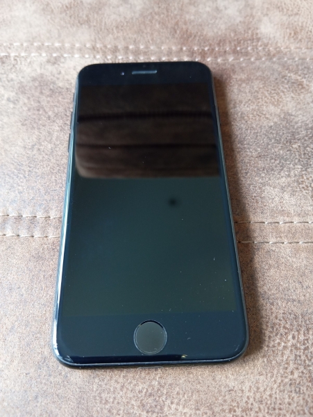 Apple iPhone 7 128GB Jet Black – O2 – 75% B/L – 12MP 4K Kamera – Gut