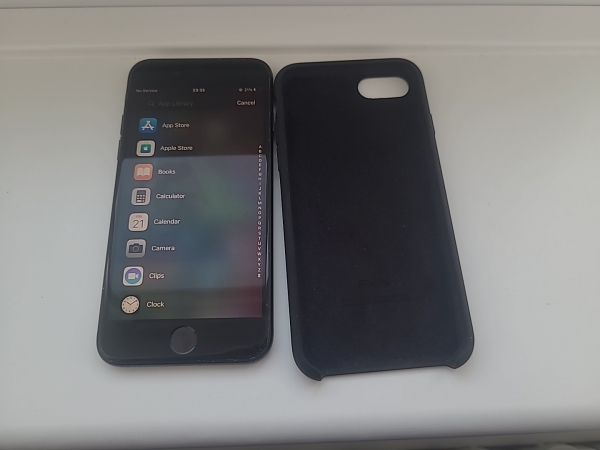 Apple iPhone SE – 64GB – Space Grau (Entsperrt) A1723 (CDMA + GSM)