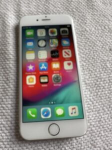 Apple iPhone 6 16GB, Silber/Grau, entsperrt guter Zustand gebraucht 88% Akku gesund