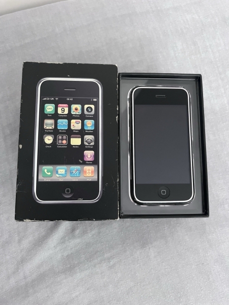Apple iPhone 2g 1. Generation 8GB – Originalverpackt