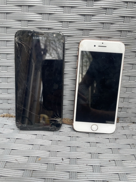 Iphone und Samsung Ersatzteile oder Reparaturen
