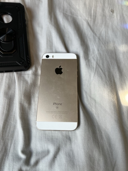 Apple iPhone SE – 16GB – Gold (Entsperrt) A1723 (CDMA + GSM) 100% Akku