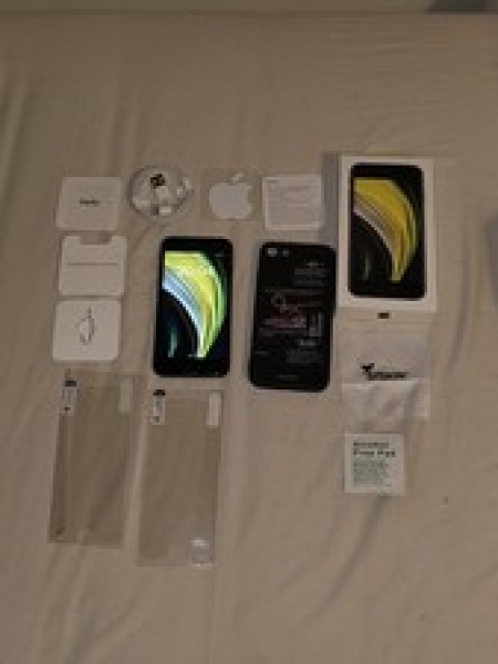 Apple iPhone SE – 64GB – Space Grau (Entsperrt)