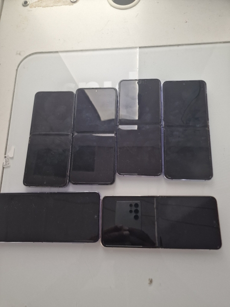 6x Samsung F731B Galaxy Z Flip 4   5G 128 GB Grau Android Smartphone defekt