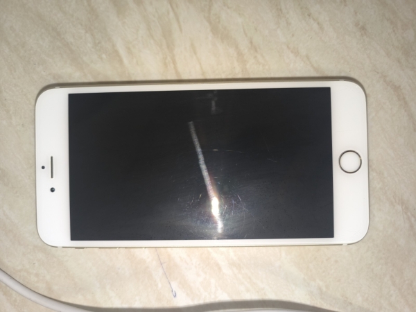 Apple iPhone (DEFEKT)