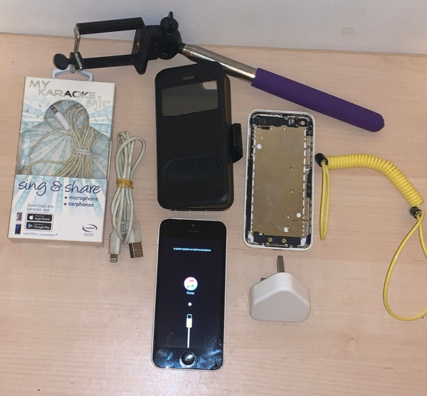 DEFEKT Apple iPhone 5c A1507 weiß Smartphone Handy mit Extras – siehe Fotos pl