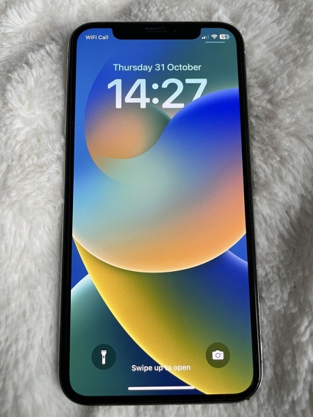 Apple iPhone X – 256GB – Silber – Entsperrt