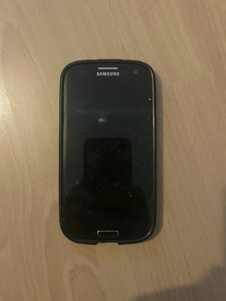 Samsung Galaxy S3 GT I9300 Smartphone, Schwarz, ohne Simlock