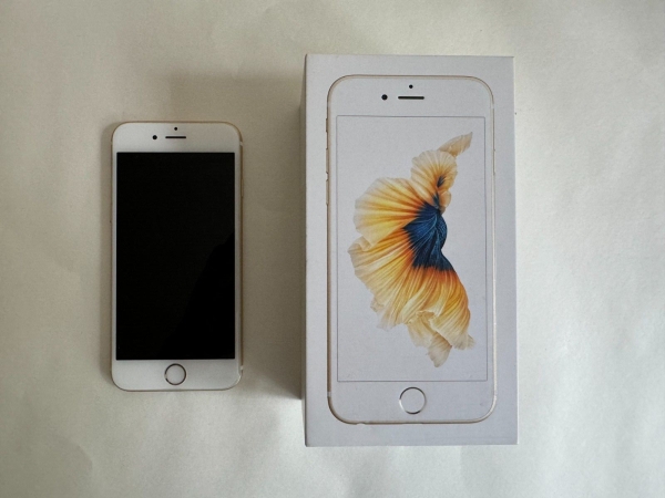 Apple iPhone 6S – 64GB – Gold (entsperrt) A1586 (CDMA + GSM)