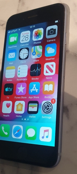 Apple iPhone 6 – 16 GB – Spacegrau (entsperrt) A1586 (CDMA + GSM)