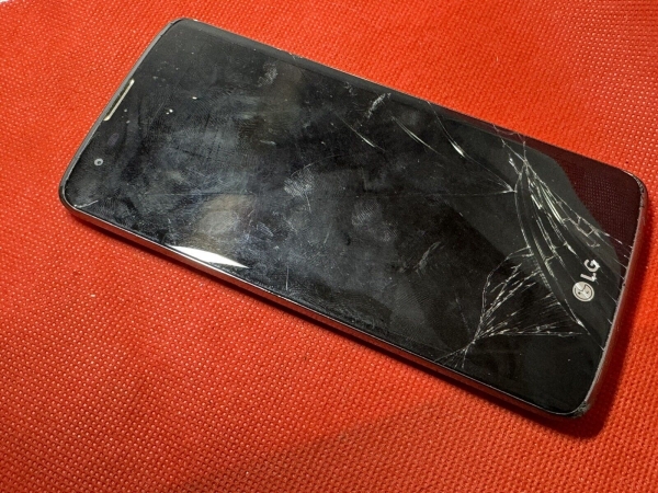 LG K8 4G K350N – Smartphone Defekt Schaden