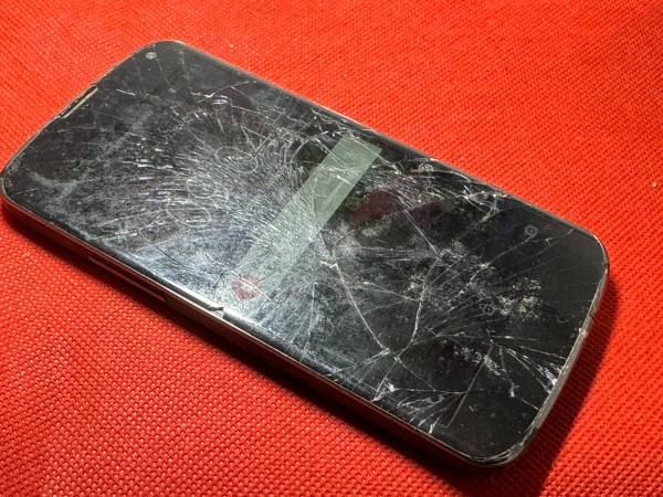 LG Nexus 4 E960 schwarz Smartphone Defekt Schaden