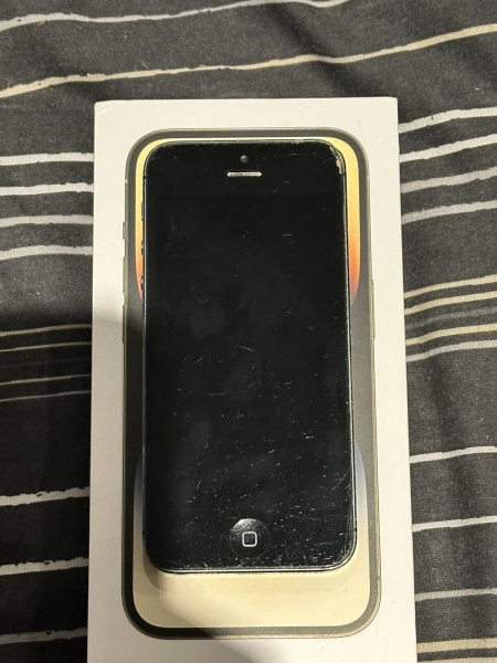 Apple iPhone 5 – Schwarz & Schiefer (NUR FÜR TEILE DEAKTIVIERT) (UNVERPACKT)