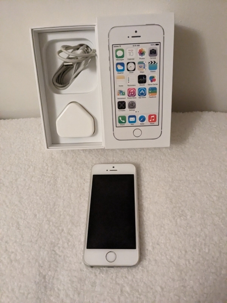 Apple iPhone 5s – 16GB – Silber/Weiß (O2) A1457 (GSM)