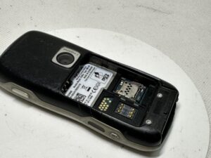Nokia 5500 Sport – grau (entsperrt) Handy unvollständig