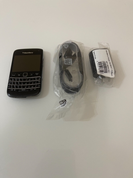 BlackBerry Bold 9790 – 8GB – Black (Unlocked) Smartphone