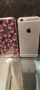 Apple iPhone 6 Plus 64GB (Entsperrt) GEBRAUCHT ABER IN SEHR GUTEM ZUSTAND.