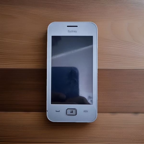 ZTE Sydney G-N295 (entsperrt) weiß Mini Smartphone