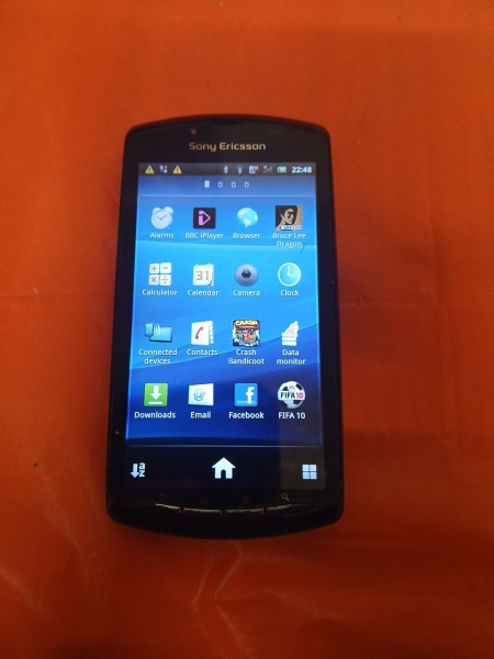 Sony Ericsson Xperia PLAY Smartphone R800i – Schwarz