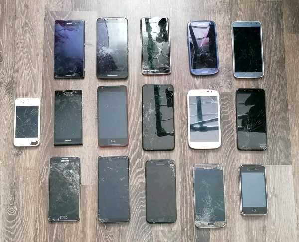 16x Smartphone Samsung Honor iPhone SONY HTC Wiko Huawei ua  als DEFEKT #6804