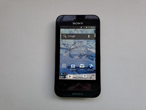 Sony Xperia Tipo ST21i Smartphone (O2 Netzwerk) – Schwarz