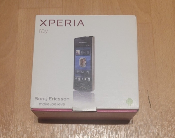 Sony Ericsson  Xperia Ray ST18i – 1GB – Gold (Ohne Simlock) Smartphone
