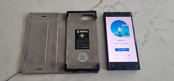 Sony Xperia X Compact entsperrt 32GB Piano Black + Krusell