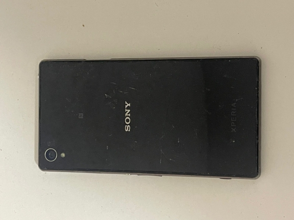 Sony Xperia Z3 D6603 – 16GB – Schwarz (Ohne Simlock) Smartphone Defect