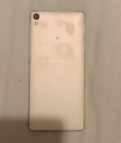 Sehr guter Zustand (EE Netzwerk) Sony Xperia XA1 F3111 grau Smartphone 16GB UK3POST
