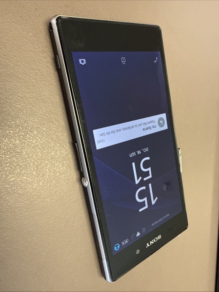Sony Xperia Z 16GB Schwarz Smartphone