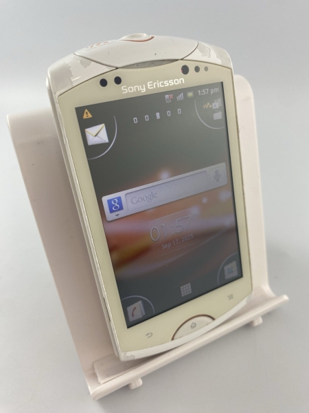 Sony Ericsson Live Walkman weiß entsperrt 320MB 3,2″ 5MP Android Smartphone