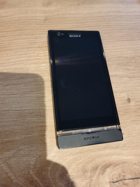 Sony Xperia P LT22i – 16GB Smartphone (2012) – Gebrauchsspuren