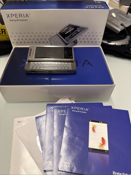 XPERIA X1 / Sony Ericsson / Smartphone  / Touchscreen Sammler Zustand Mit Ovp