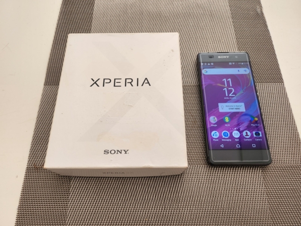 Sony Xperia XA – 16GB – Graphit – Entsperrt – Makelloser Zustand – Kostenloser Versand
