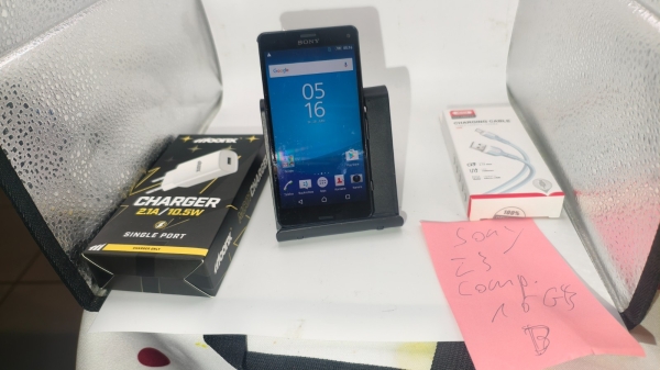 Sony  Xperia Z3 Compact D5803 – 16GB – Schwarz (Ohne Simlock) Smartphone