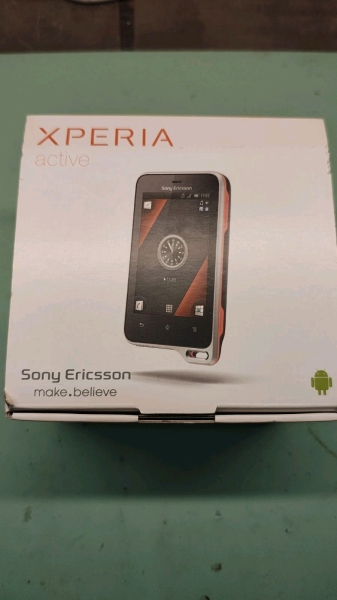 Sony Ericsson  Xperia active ST17i – 1GB – Weiss (Ohne Simlock) Smartphone