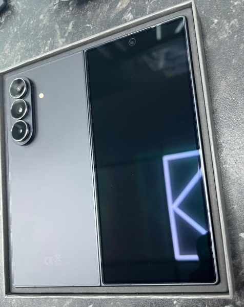 Samsung Galaxy Z Fold 7 5G 8“ faltbares Smartphone 512GB entsperrt – Jetblack