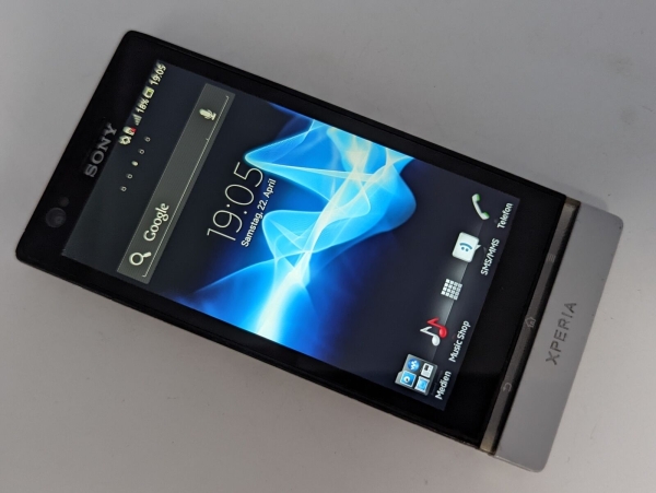 Sony Xperia P Silber 16GB Android Smartphone LT22i ✅