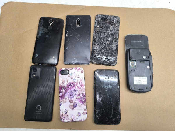 Gemischte Smartphones Restposten Konvolut X7 NUR TEILE XDA Nokia LG Samsung Alcatel