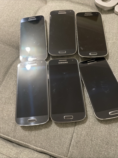 6x Samsung Galaxy S4 mini GT-I9195 entsperrt schwarz Smartphone ungetestet