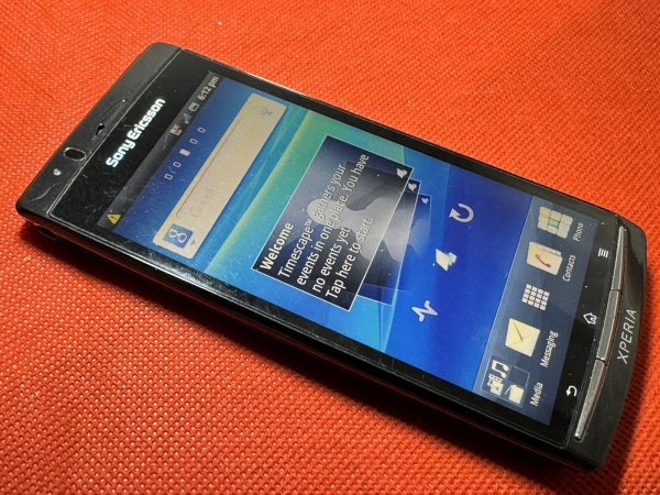 Sony Xperia Arc LT15i schwarz 1GB (entsperrt) Smartphone