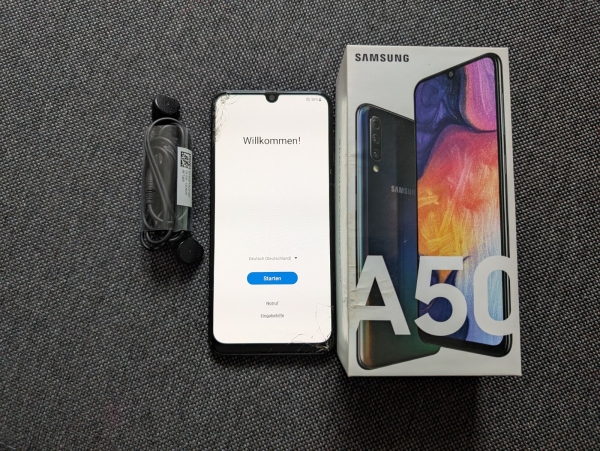 SAMSUNG GALAXY A50 6.4″ Smartphone SM-A505FN 4GB RAM 128GB no SIM Lock