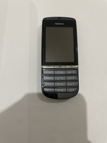 Nokia Asha 300 schwarz (entsperrt) Handy sehr guter Zustand