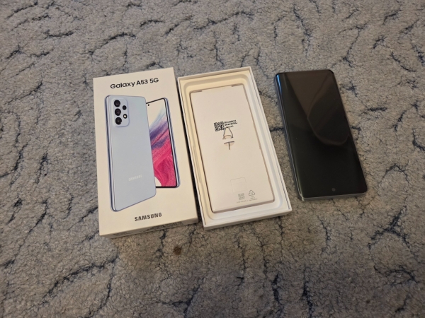 Samsung Galaxy A53 5G SM-A536B/DS 128GB Hellblau Android Smartphone  Sehr Gut