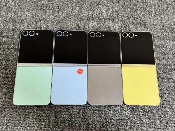 Foldable Samsung Galaxy Z Flip6 Android Unlocked 5G 12+256GB Smartphone