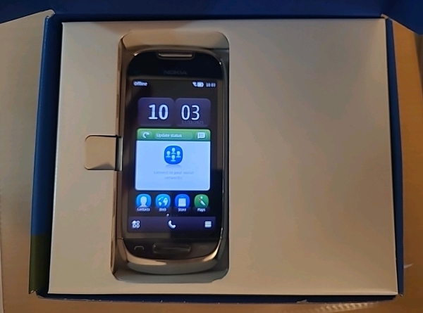 Nokia C7-00 Smartphone Handschmeichler