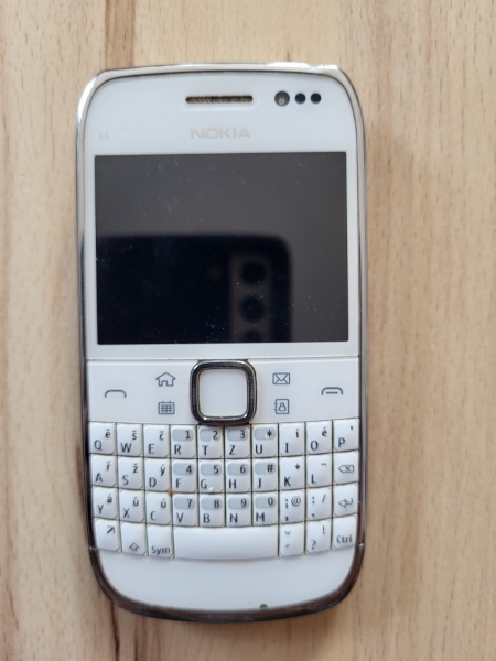 Nokia E6-00 E6 / Weiß / Handy Smartphone Ungetestet ( Kein KABEL)