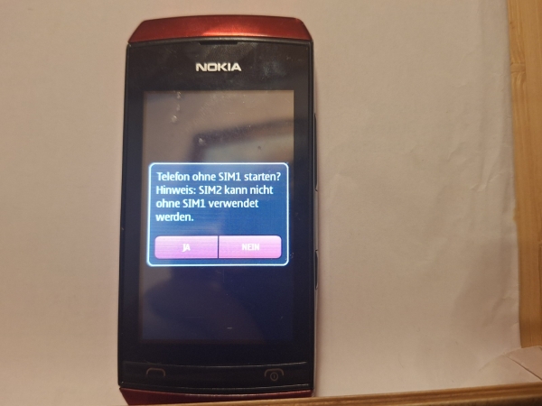 Handy Nokia 305 – rot (Ohne Simlock) Smartphone dualsim