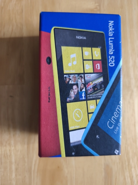 Nokia  Lumia 520 – 8GB – Schwarz (Ohne Simlock) Smartphone (A00010219)